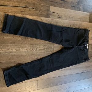 Levi 312 Shaping Slim 30 Waist or Size 10. 33in inse